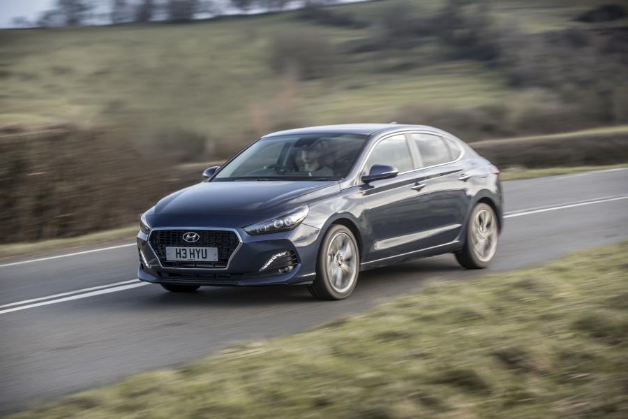 Hyundai i30 Fastback (PD) 2018 года  (UK) (фото 23 из 40)